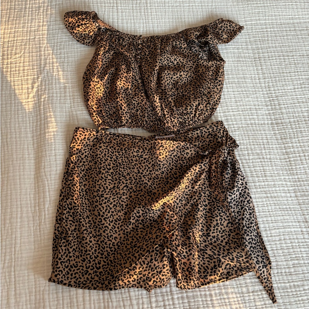 PINK LILY TWO PIECE CHEETAH PRINT SET